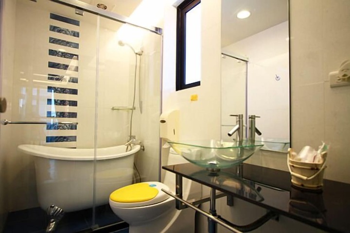 Bathroom Interior Photo