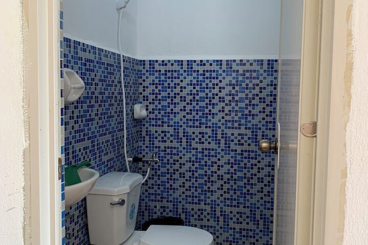 Room 8 of 13