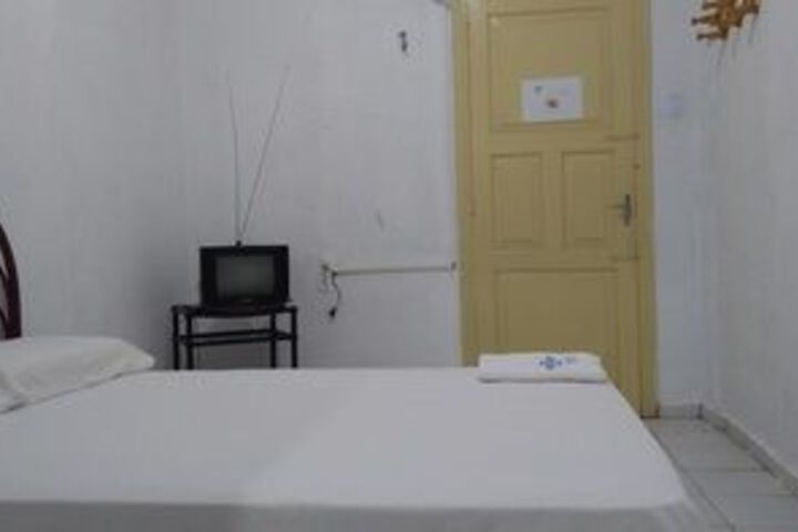 Room 118 of 189