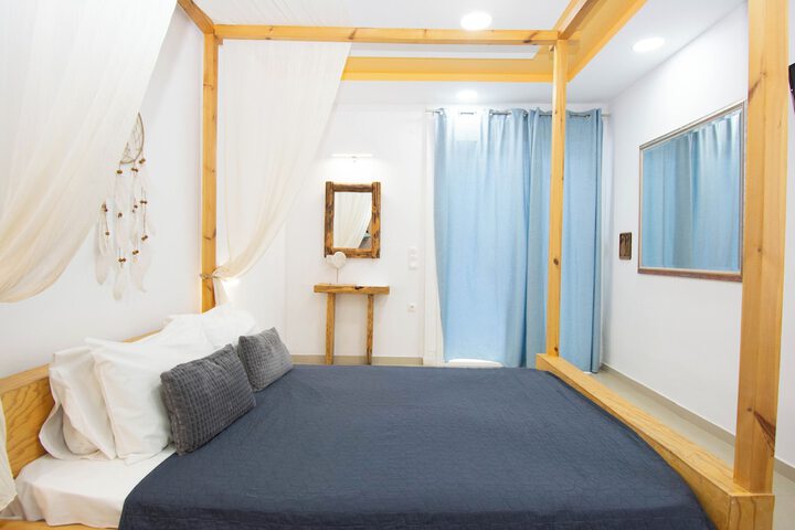 Room 3 of 56