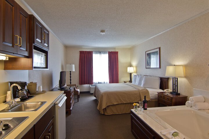 Executive Suite King Bed (7 of 11)