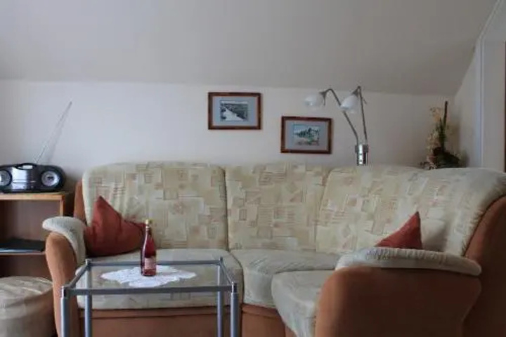 Room 2 of 11