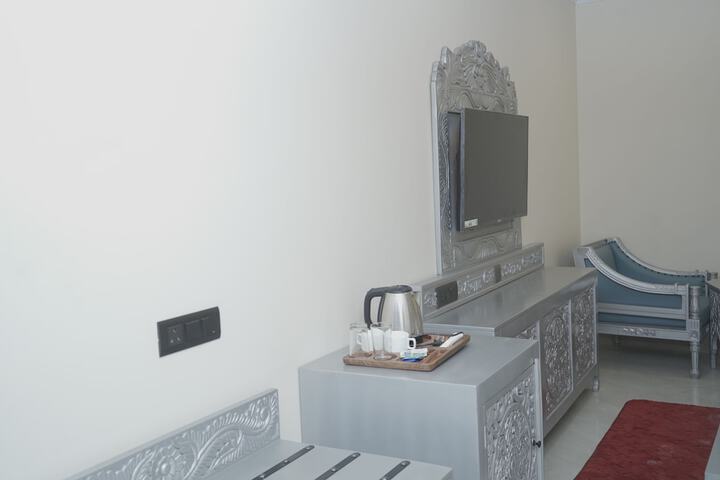 Room 20 of 136