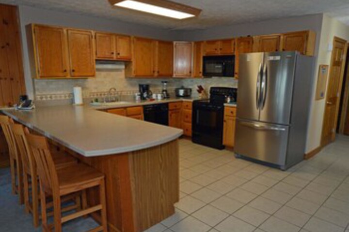Exterior of 4 Br: Stemwinder 9