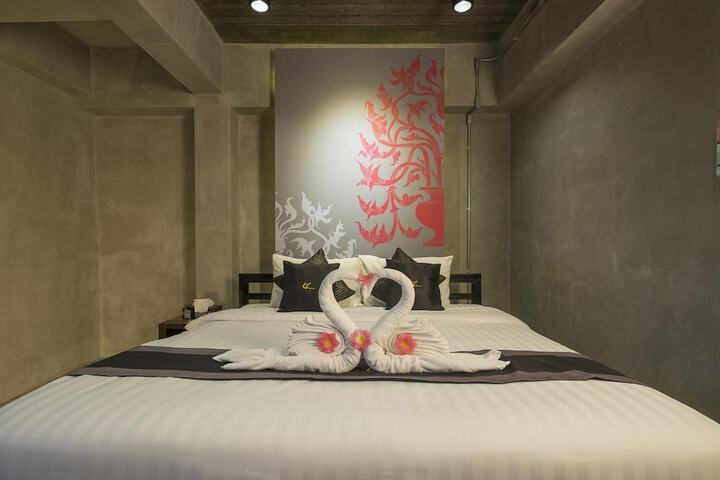 Room 18 of 60