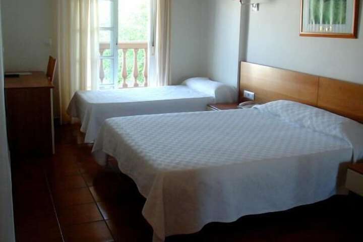 Room 4 of 20