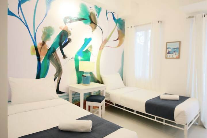 Room 17 of 79