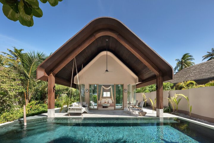 Pool 74 of 161