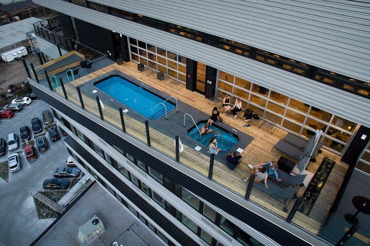 Pool 79 of 136