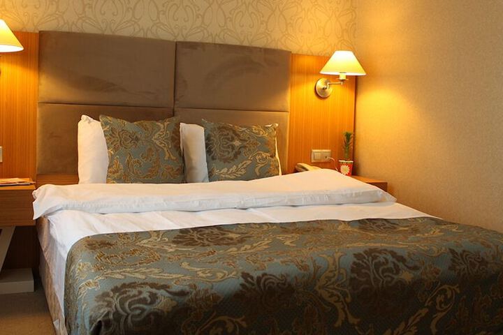 Room 20 of 34