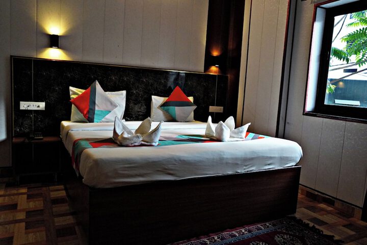 Room 4 of 26