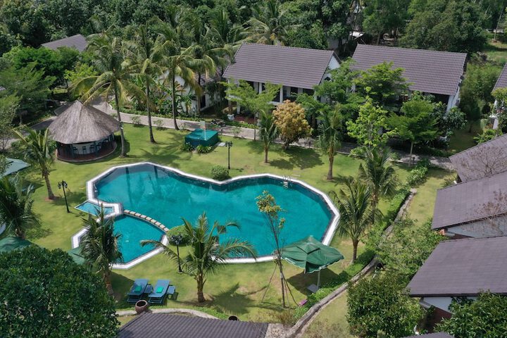 Pool 62 of 109