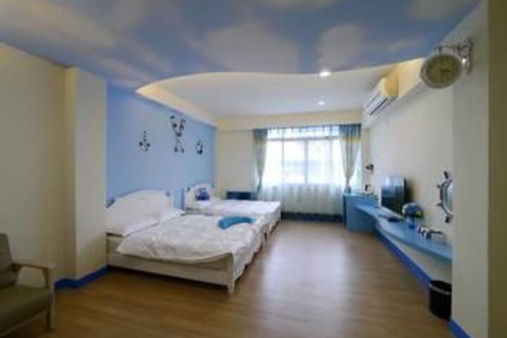 Room 12 of 39