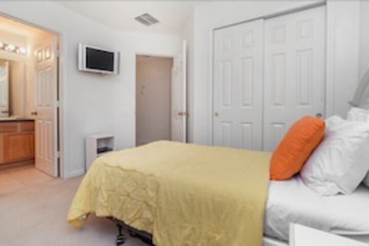 Room 38 of 48