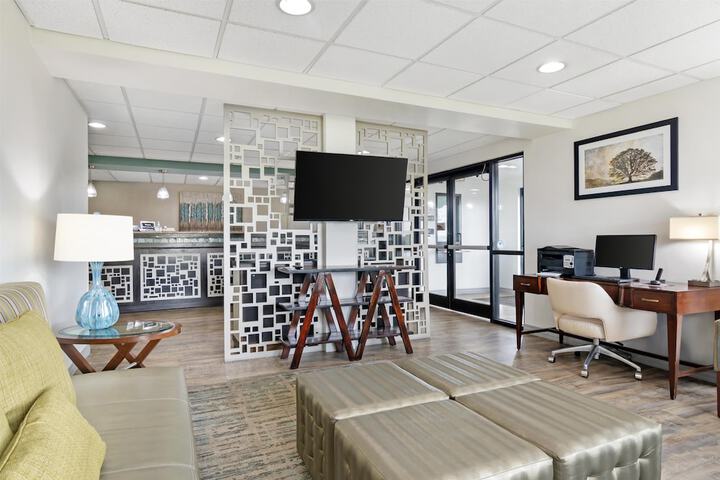 Lobby Entry