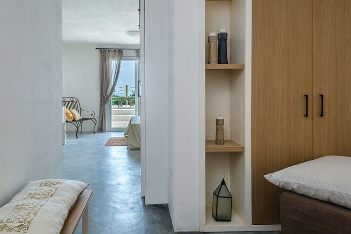 Room 18 of 30