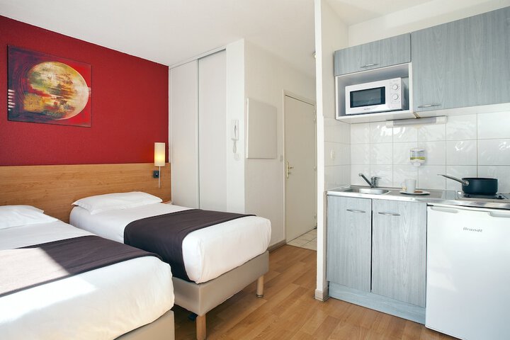 Room 18 of 47