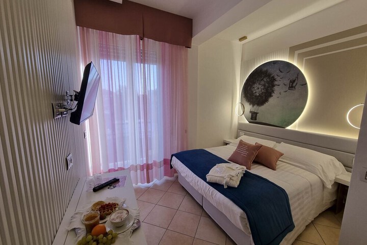 Room 17 of 61