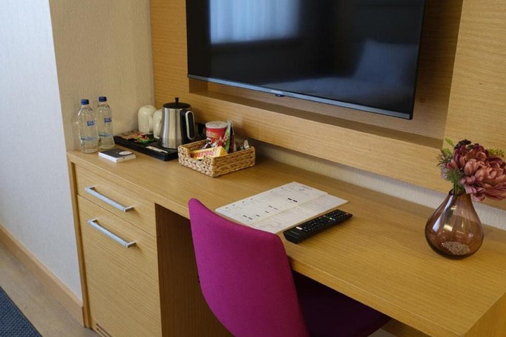 Room 14 of 20