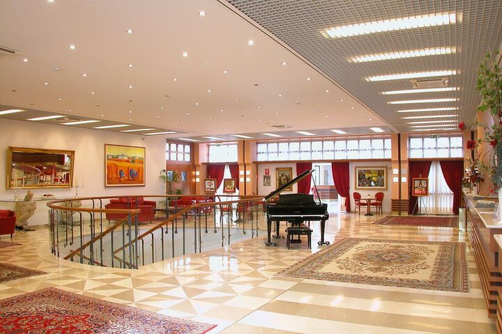 Hotel Lobby