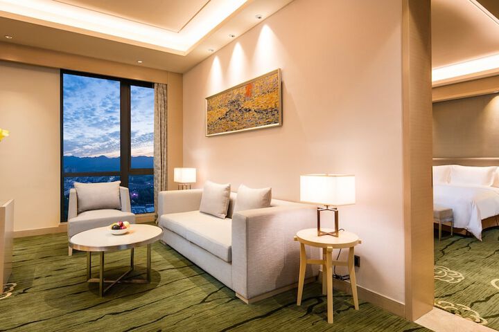 Room 20 of 74