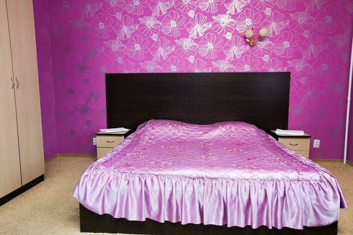 Room 5 of 63