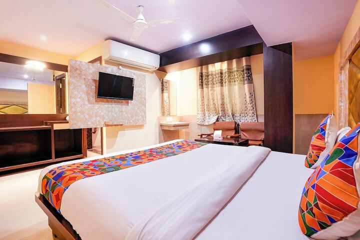Room 16 of 42