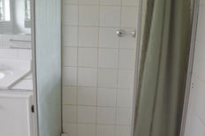 Room 4 of 41