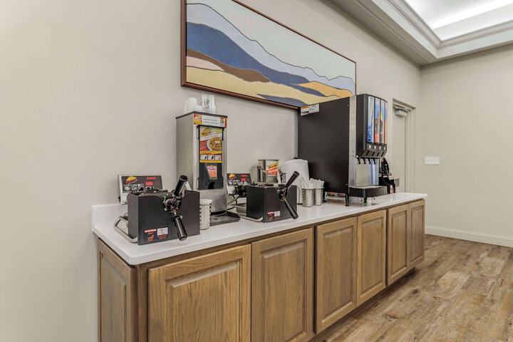 Breakfast area