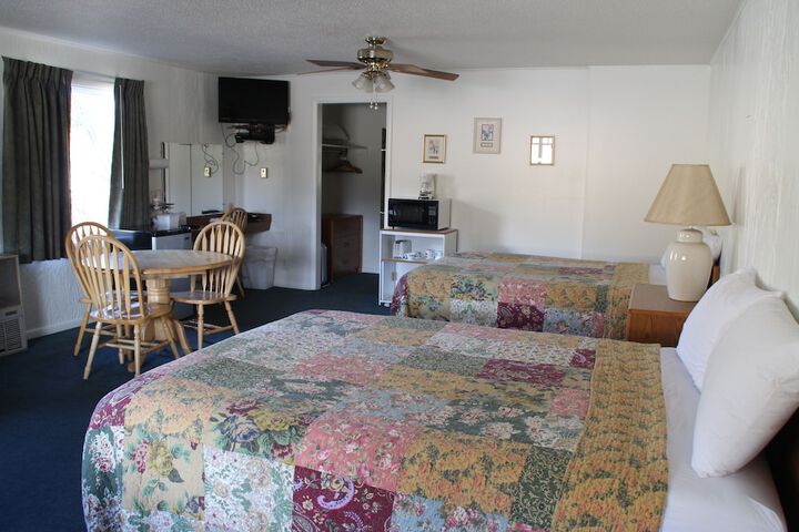 Room 81 of 175