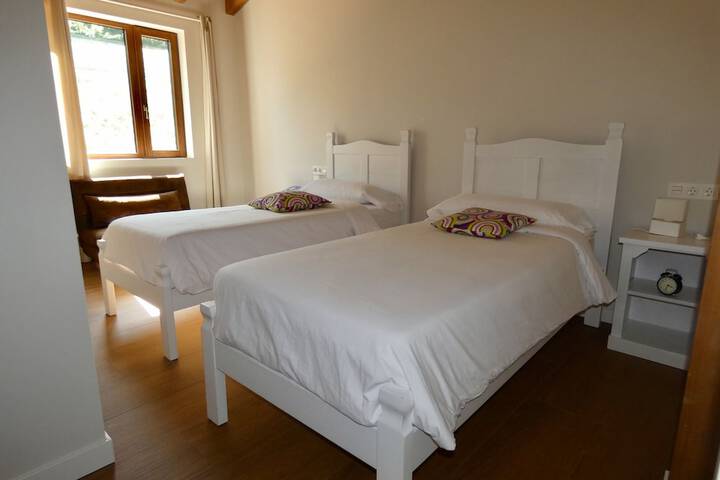 Room 6 of 44