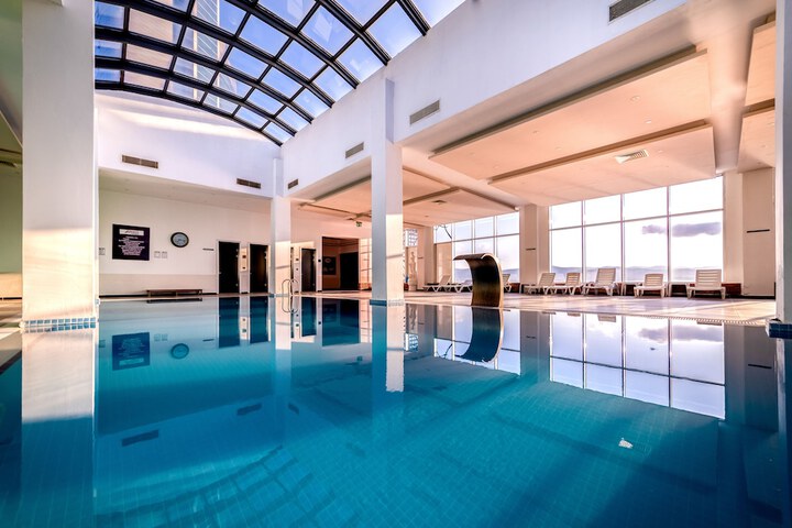 Pool Hotel