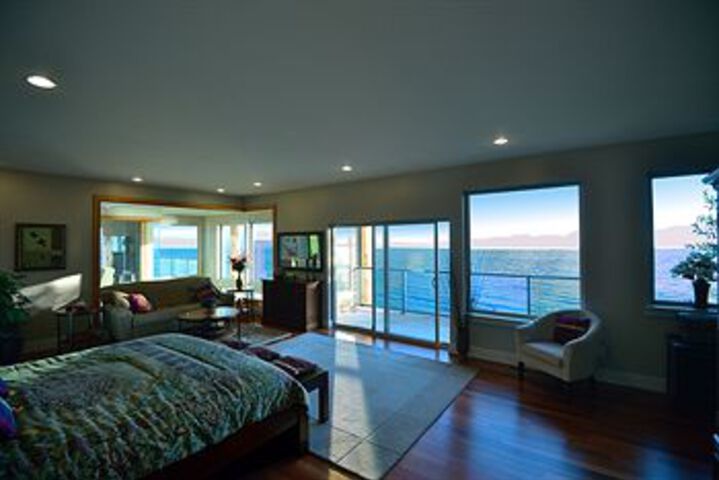 Room 8 of 39
