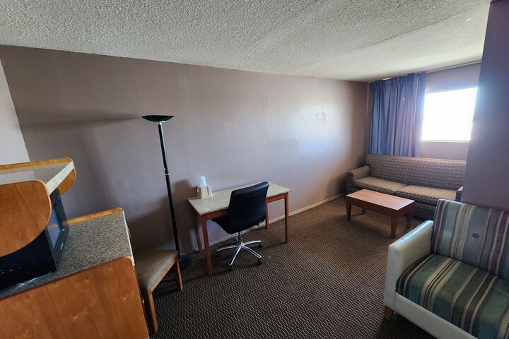 Room 14 of 28