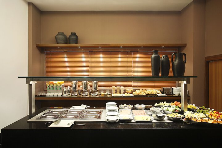 Breakfast/Coffee Service 73 of 81