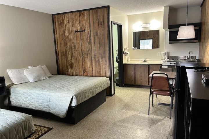 Room 5 of 30