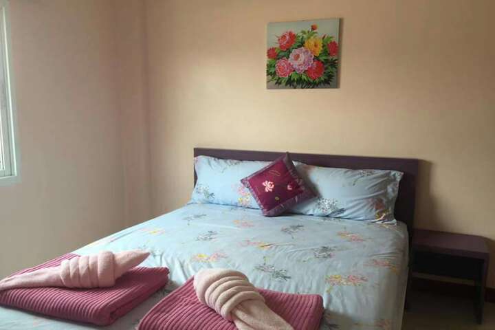 Room 5 of 20
