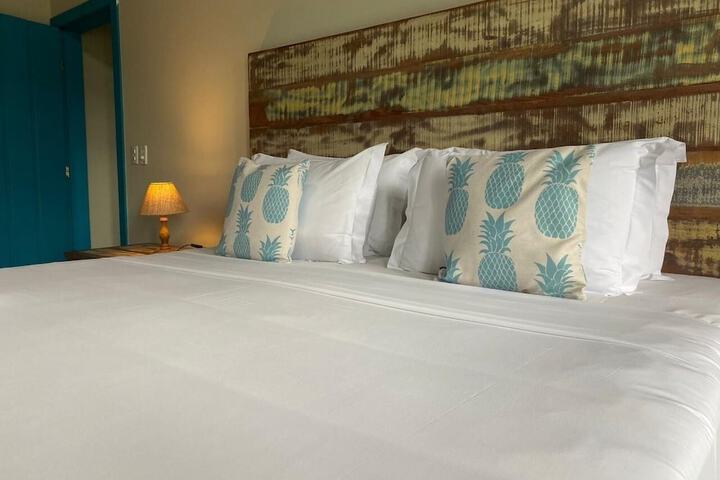 Room 21 of 48