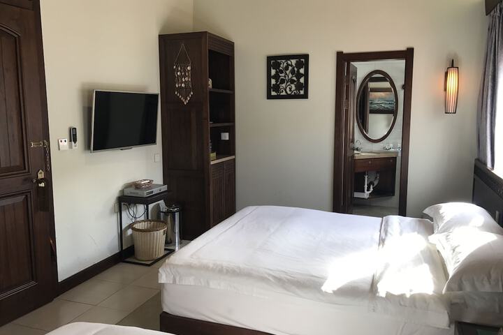 Room 12 of 42