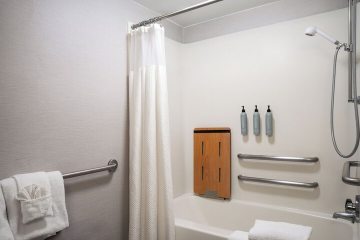 Room 26 of 50