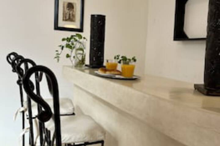 Lounge 274 of 435