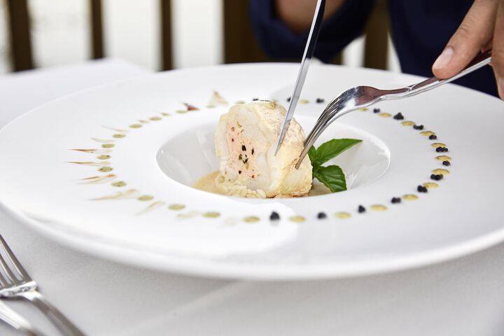 Dining 80 of 145