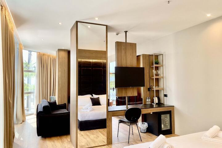 Room 14 of 71