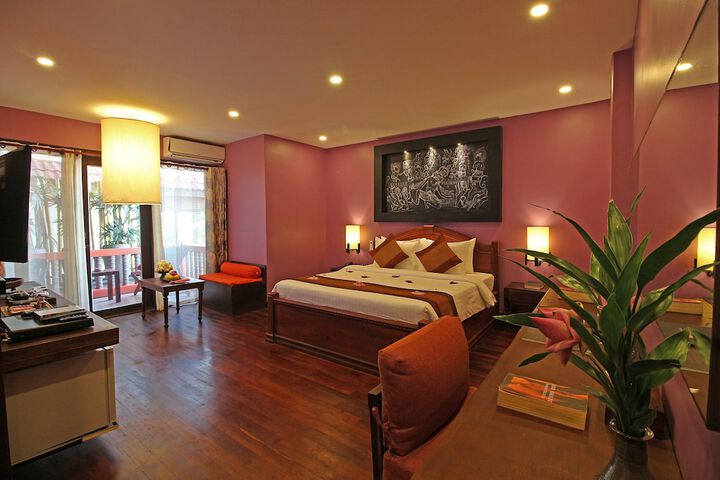 Room 47 of 106
