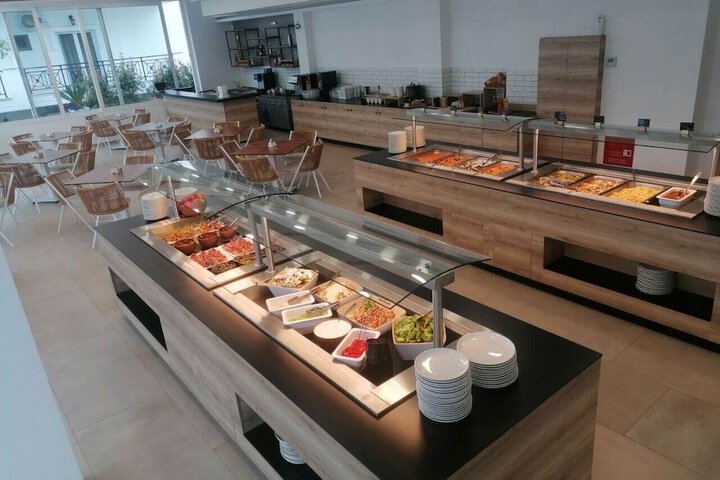 Dining 58 of 70
