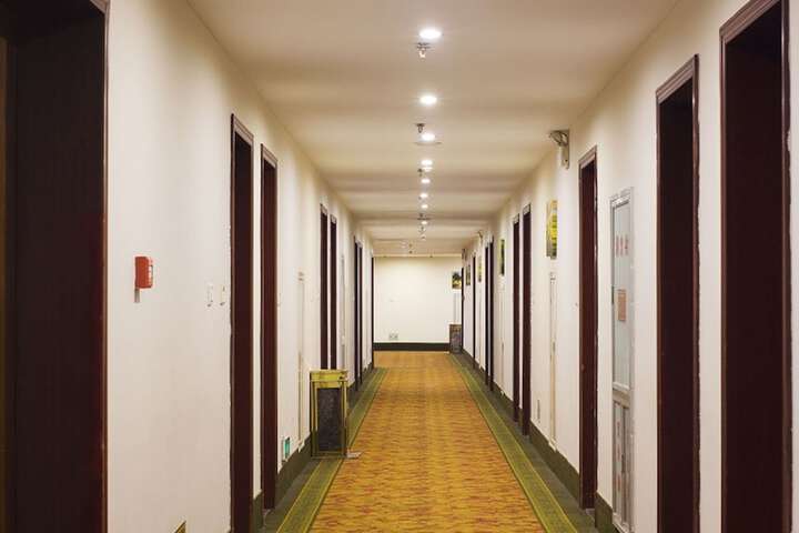 Ballroom/Hall 23 of 27