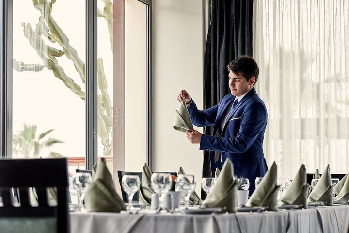 Dining 65 of 106
