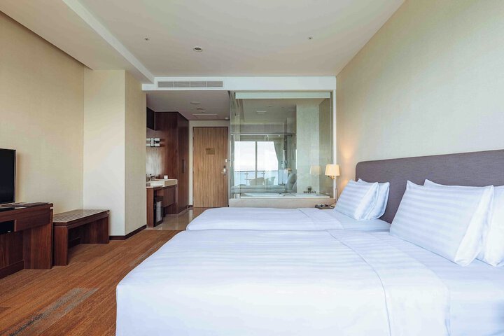 Room 16 of 61