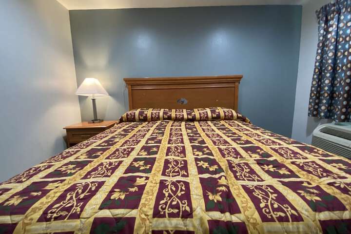 Standard | King Bed (21 of 33)
