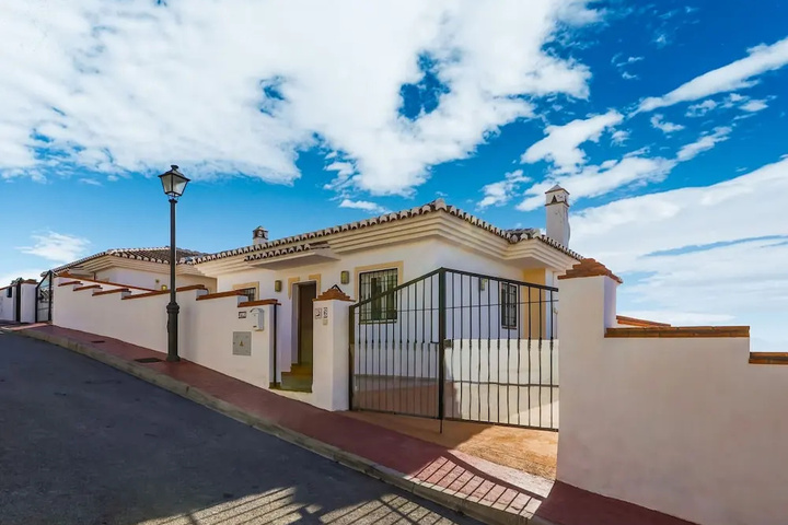 Cosy Holiday Home in Torrox Costa With Private Swimming Pool